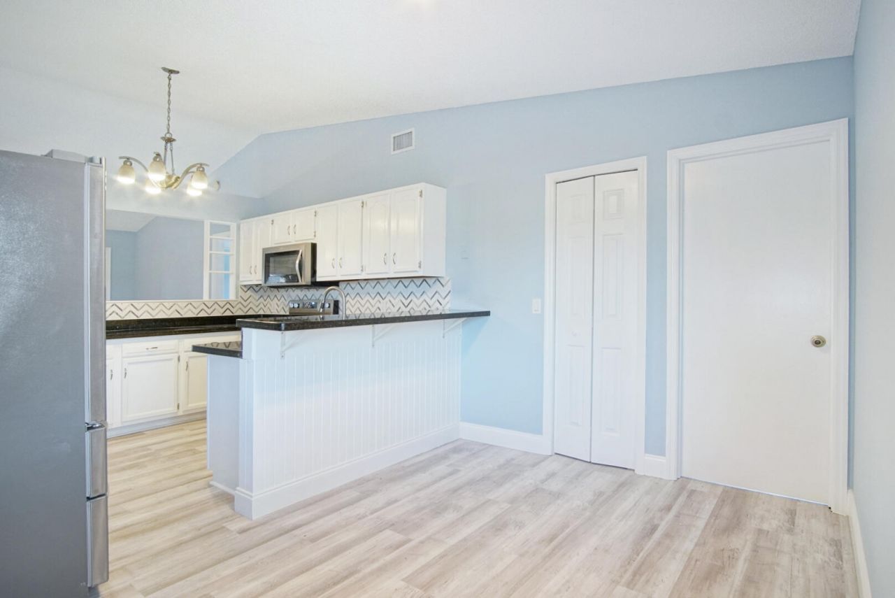 211 SW North Wakefield Circle, Port Saint Lucie, FL 34953 Photo