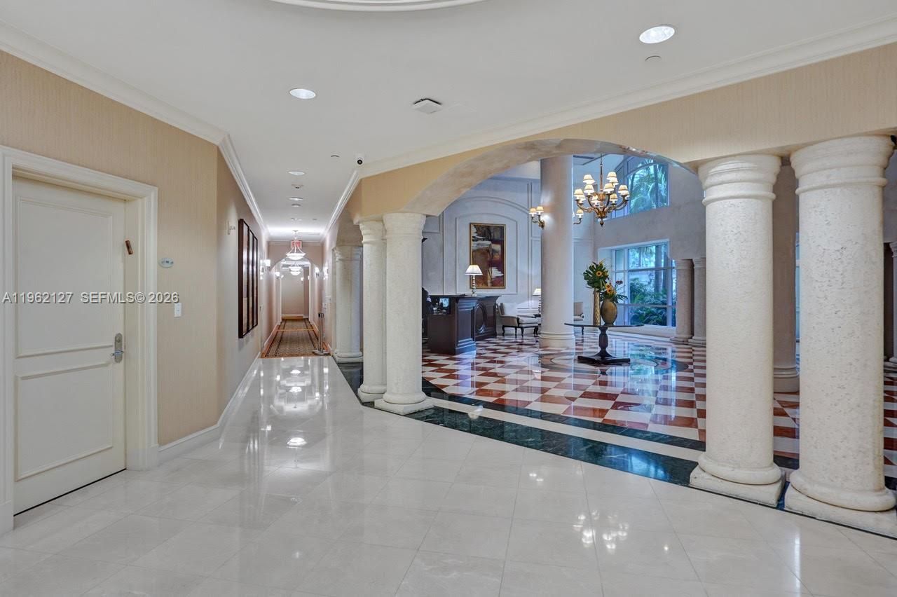 20000 E Country Club Dr, Unit 112, Aventura, FL 33180 Photo