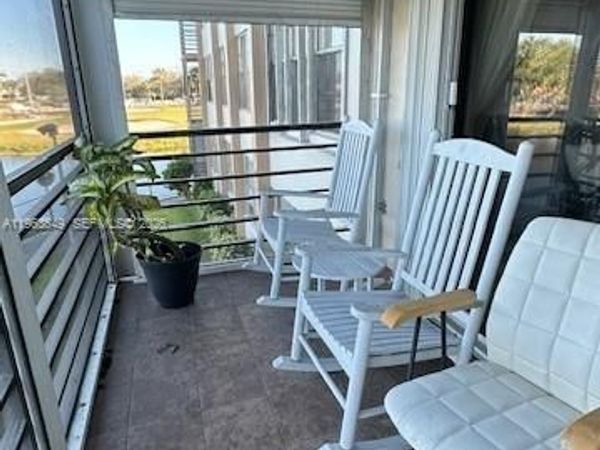 Unit 203, Pembroke Pines, FL 33026