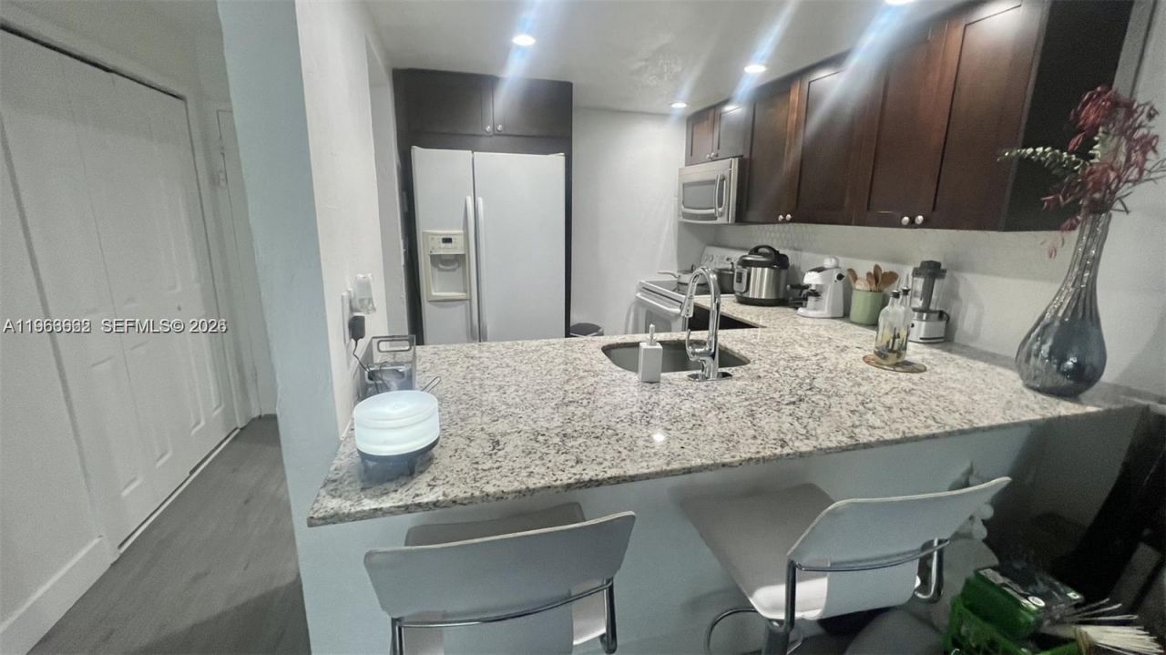 801 NW 47th Ave, Unit 218W, Miami, FL 33126 Photo