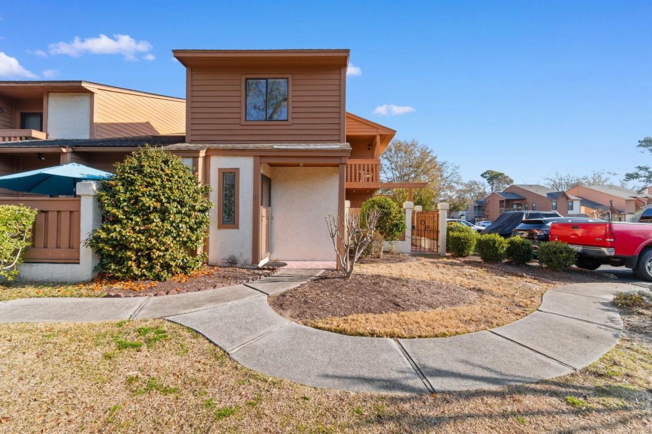 619 14th Ave. S Photo 1