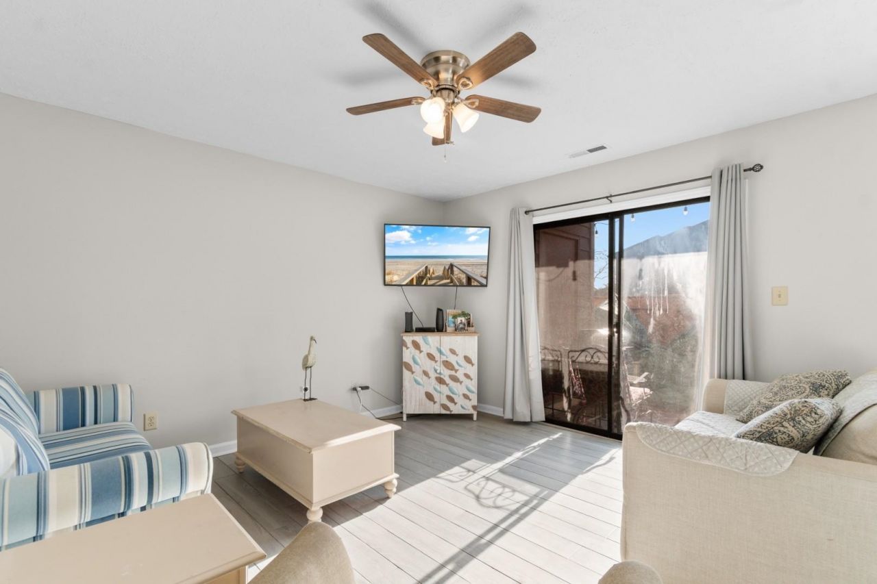 619 14th Ave. S Photo 10