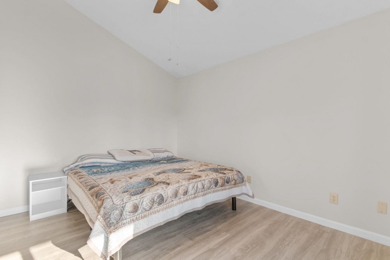 619 14th Ave. S Photo 13