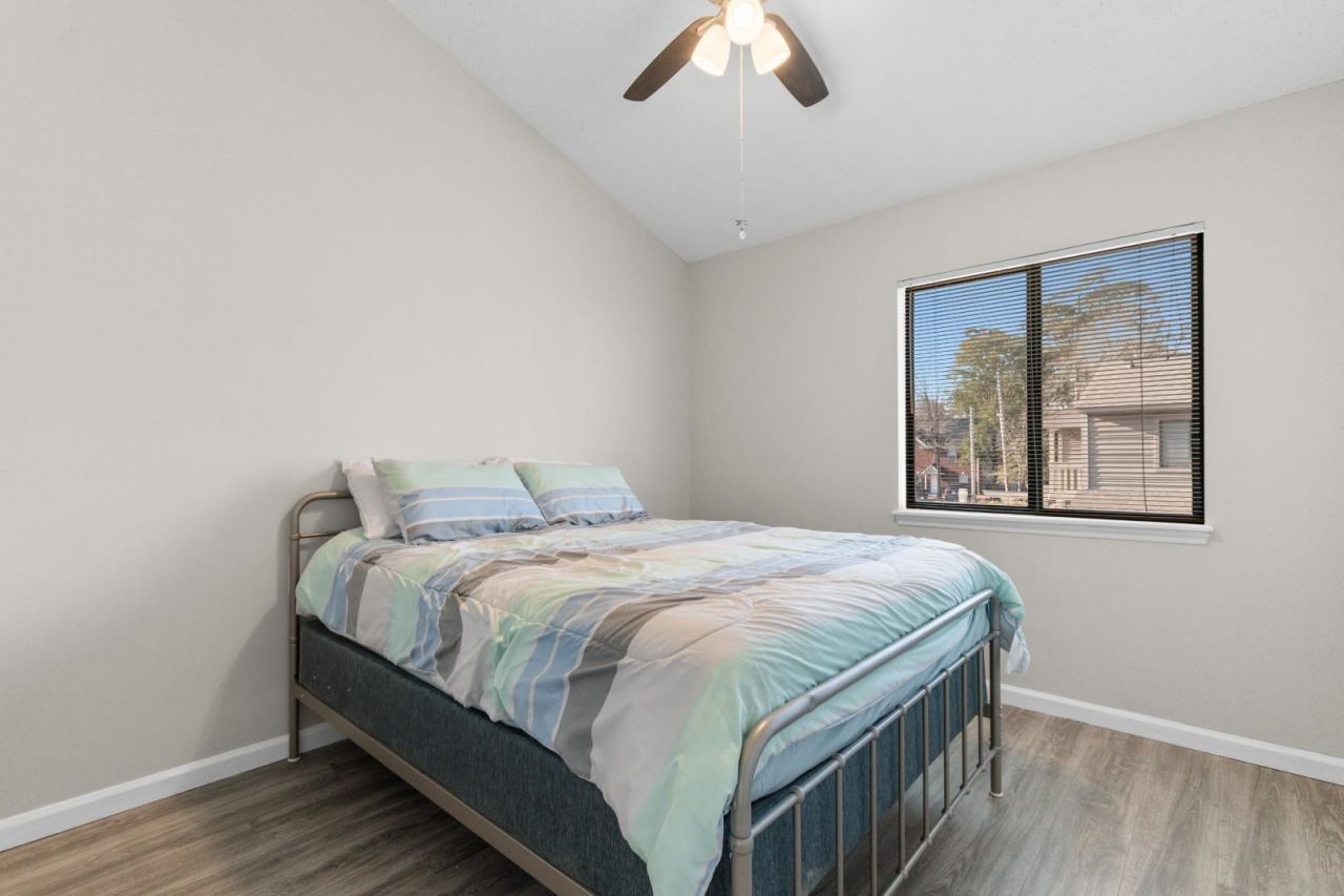 619 14th Ave. S Photo 18