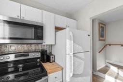 619 14th Ave. S photo 4