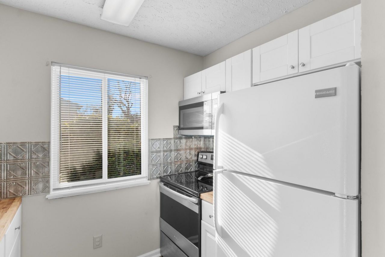 619 14th Ave. S Photo 5