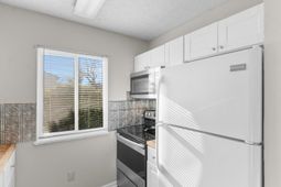 619 14th Ave. S photo 4