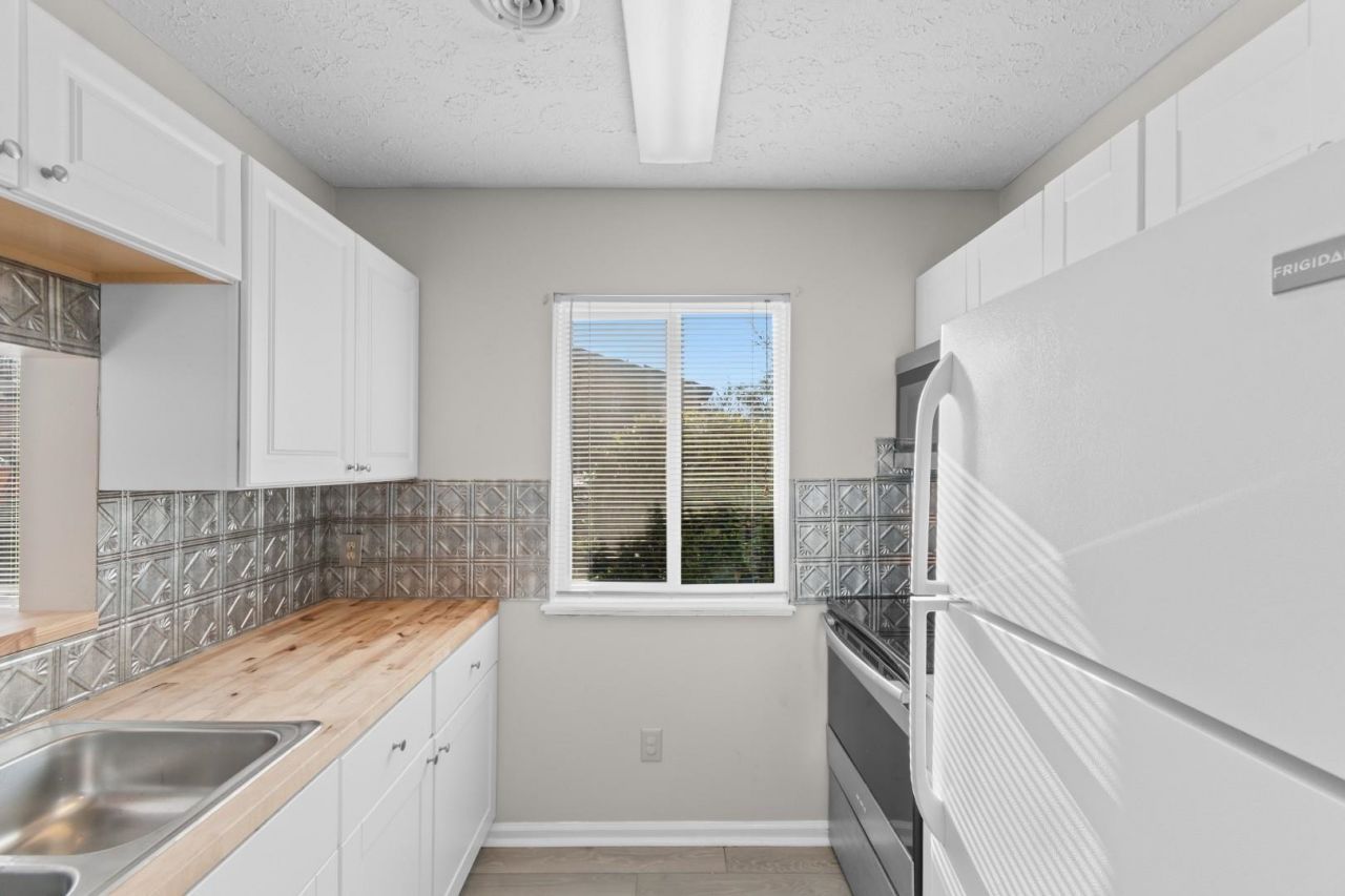 619 14th Ave. S Photo 6