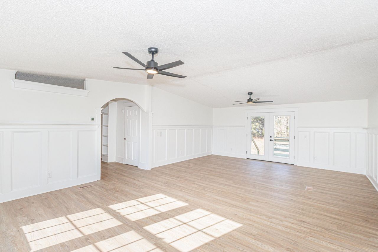 2179 Jasmine Rd. Photo 4