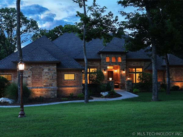 17743 E Red Hawk Road, Owasso, OK 74055