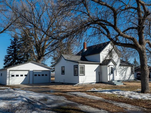 204 McLaughlin Avenue W, Kandiyohi, MN 56251