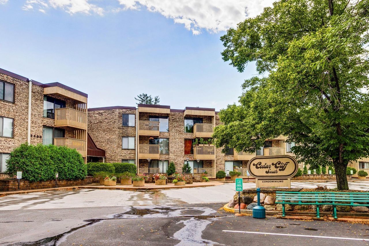 9400 Old Cedar Avenue S Bloomington, MN 55425