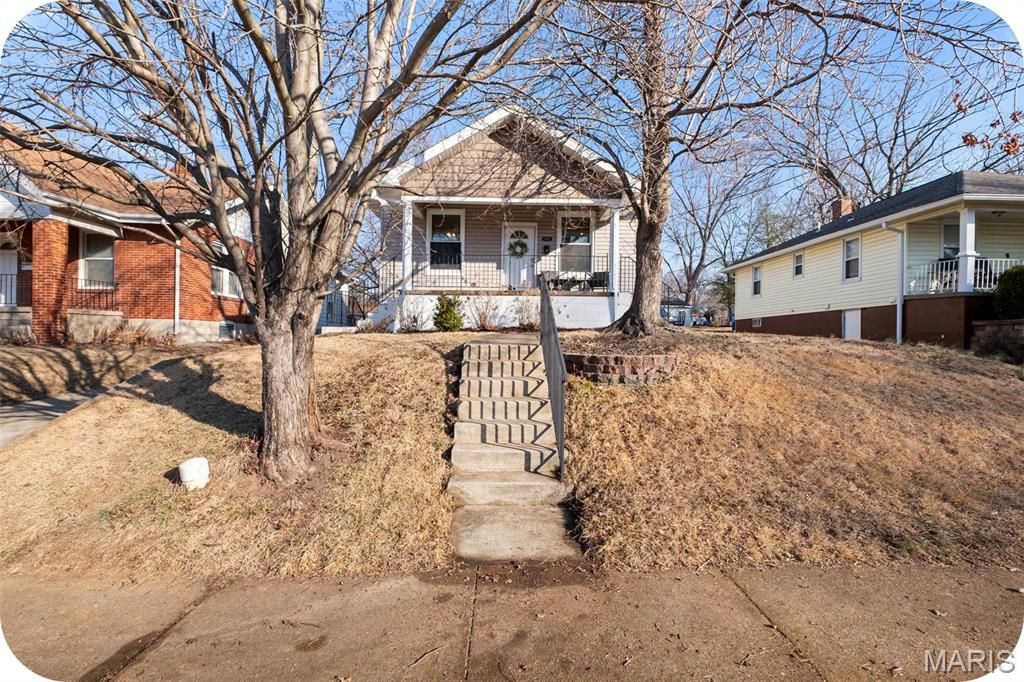 8925 Argyle Avenue, Overland, MO 63114 Main Photo