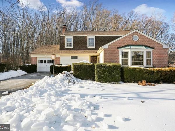 705 COLLEGE PARKWAY, ROCKVILLE, MD 20850