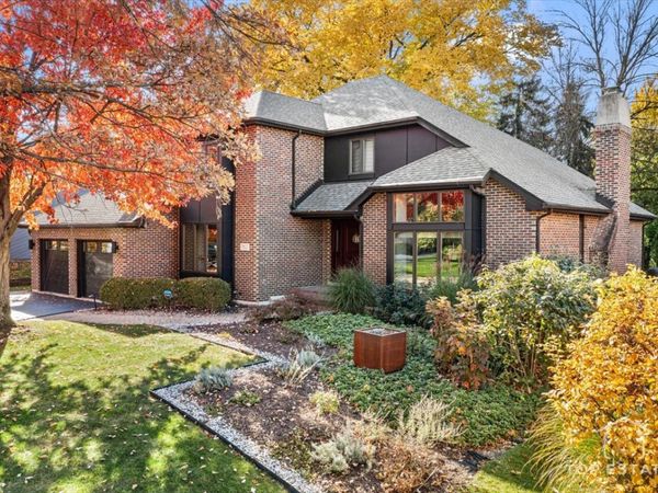 7612 Ridgewood Lane, Burr Ridge, IL 60527