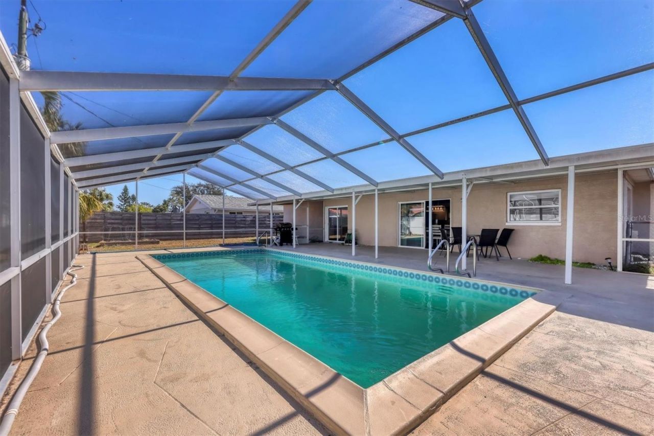 3425 Fairview Drive, Sarasota, FL 34239 Photo