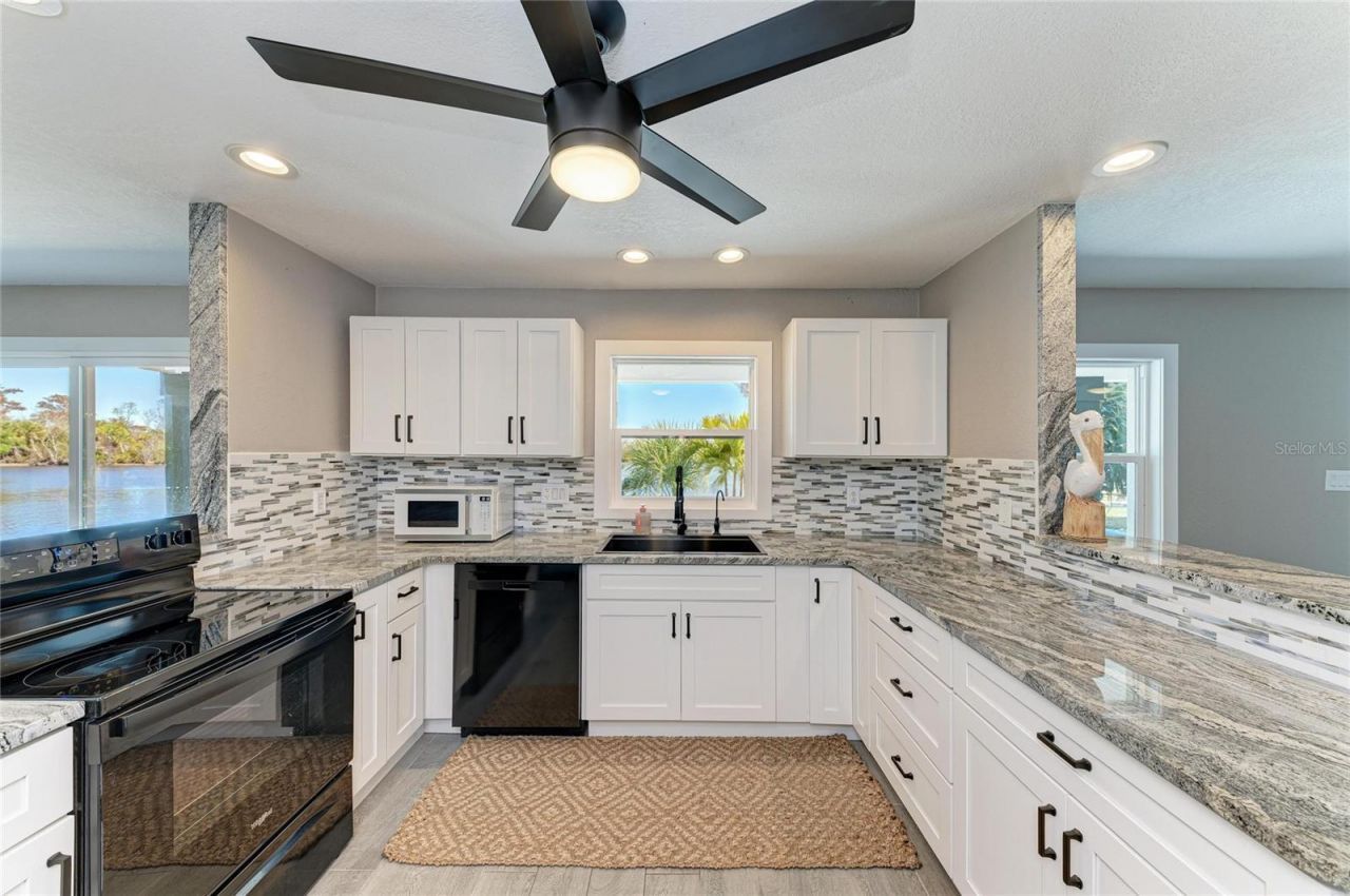 9610 SW Yacht Drive, Arcadia, FL 34269 Photo