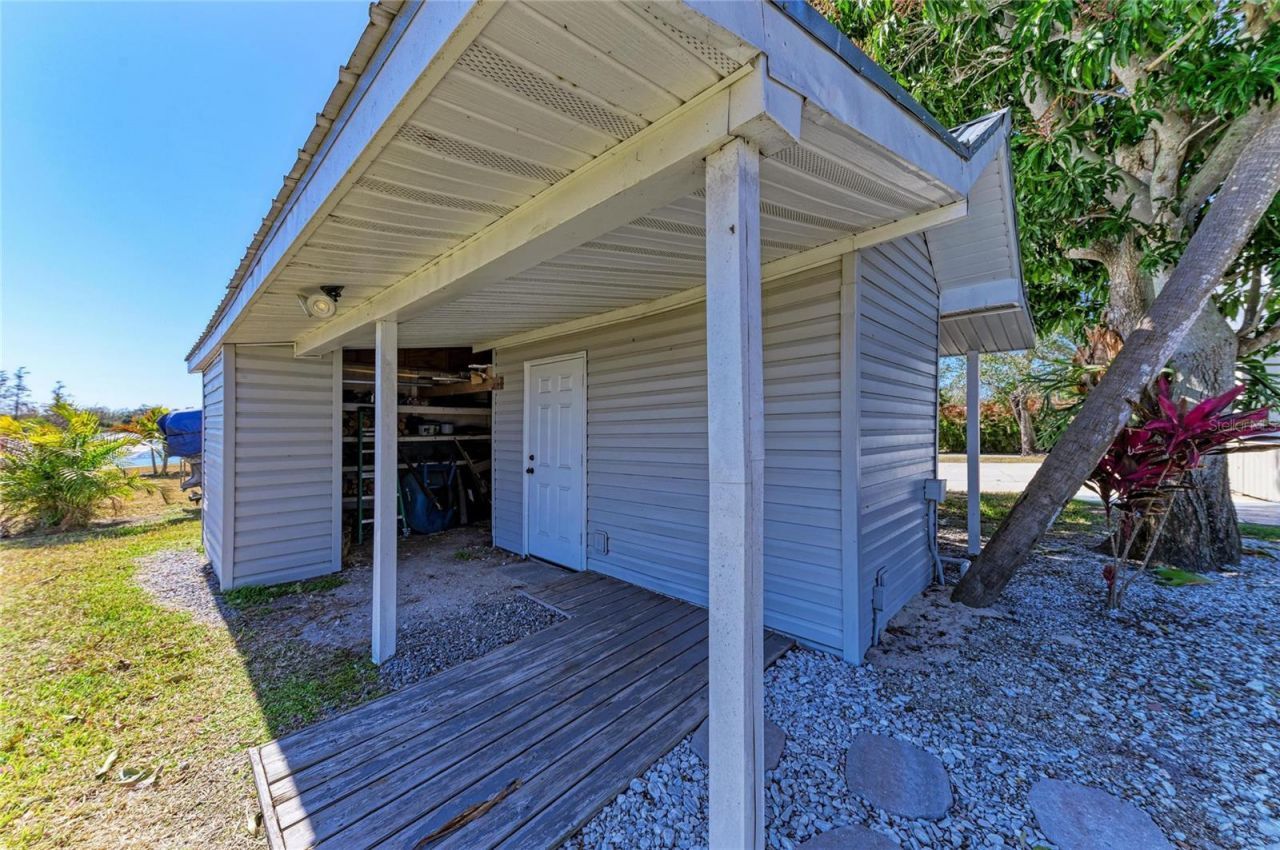 9610 SW Yacht Drive, Arcadia, FL 34269 Photo