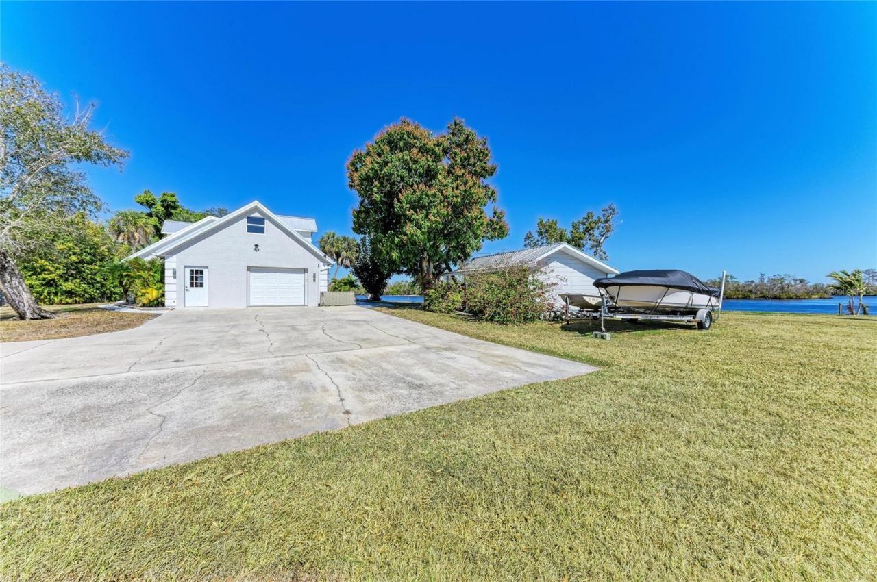 9610 SW Yacht Drive, Arcadia, FL 34269 Photo