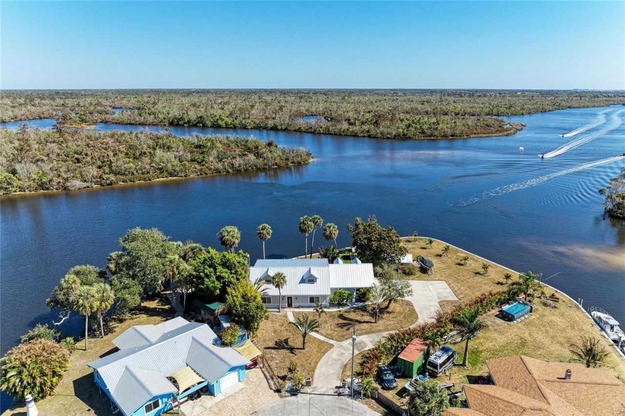 9610 SW Yacht Drive, Arcadia, FL 34269 Photo