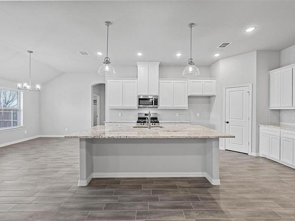 640 Mooney Drive, Saginaw, TX 76179