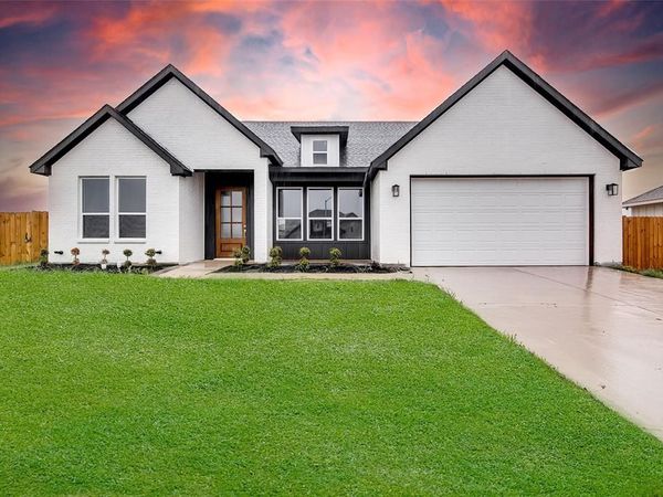 204 High Ridge Court, Godley, TX 76044