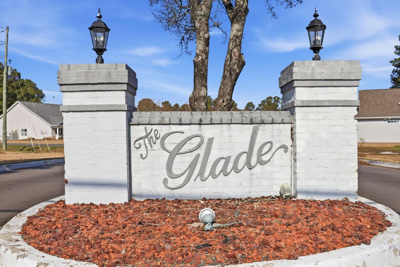 2204 Meadowood Ln. Photo 39