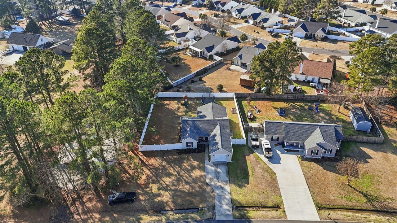 2204 Meadowood Ln. Photo 42