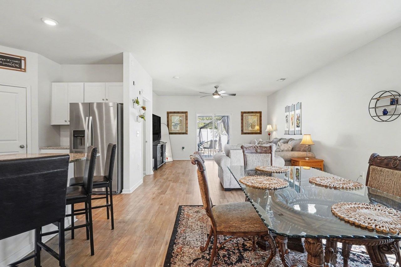 379 Hidden Cove Dr.  Photo 10