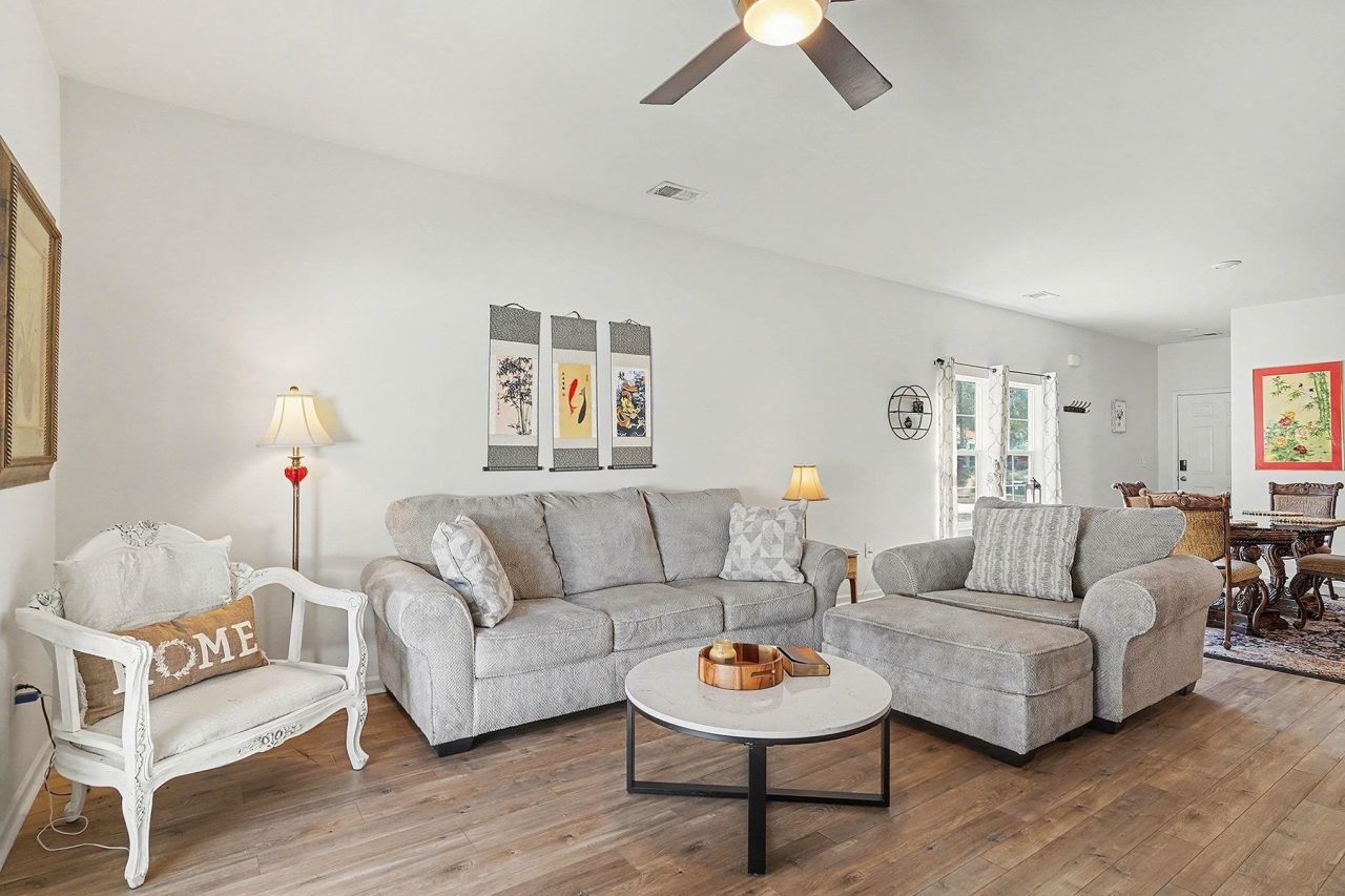 379 Hidden Cove Dr.  Photo 6