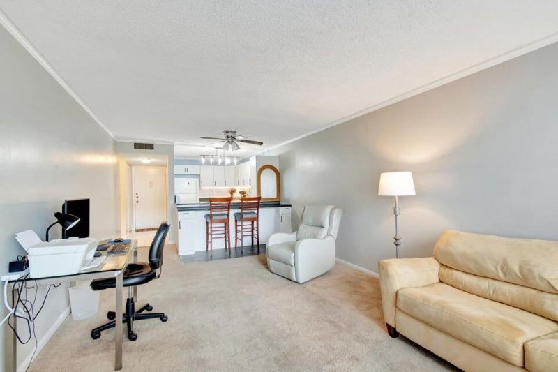 1516 S Lakeside Drive, Unit 307, Lake Worth Beach, FL 33460 Photo