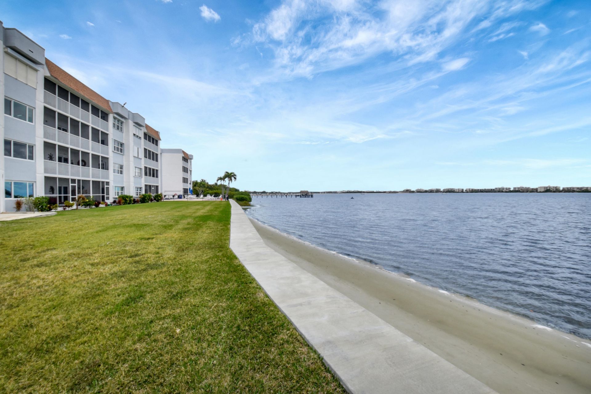 1516 S Lakeside Drive, Unit 307, Lake Worth Beach, FL 33460 Photo