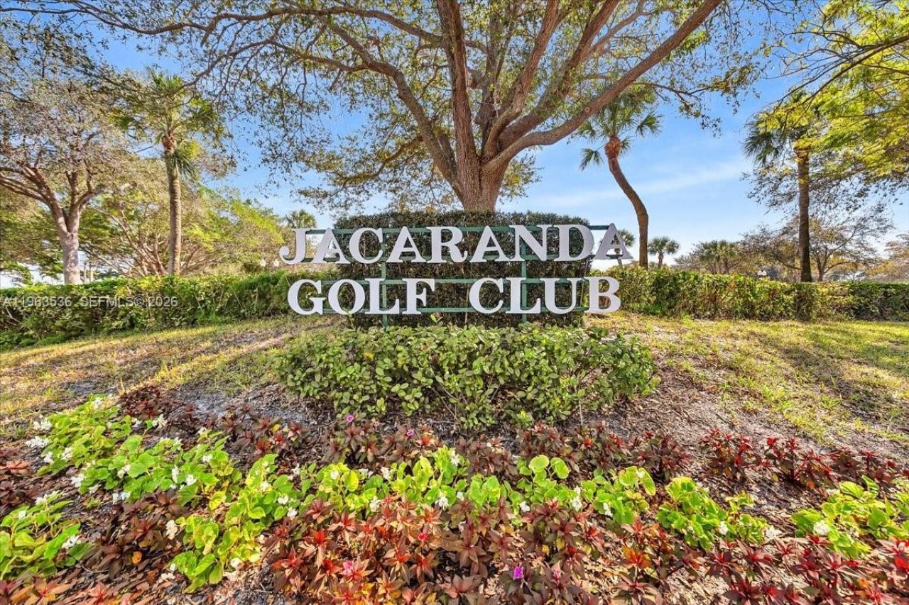 150 Jacaranda Country Club Dr, Unit 200, Plantation, FL 33324 Photo