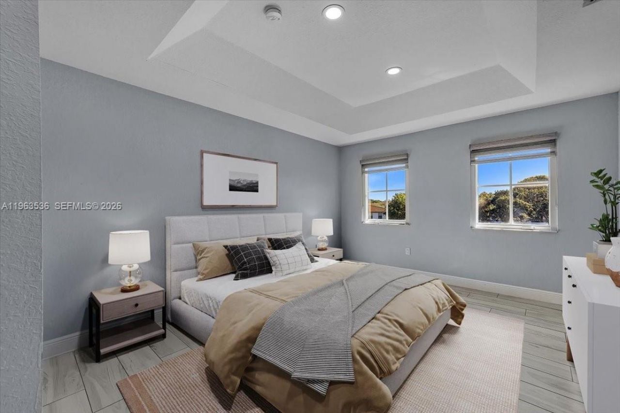 150 Jacaranda Country Club Dr, Unit 200, Plantation, FL 33324 Photo