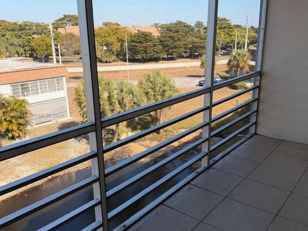 6289 Lear Dr, Unit 404, Lake Worth, FL 33462