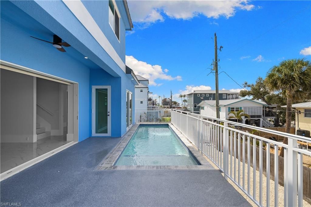 137 Hibiscus Dr, Fort Myers Beach, FL 33931 Photo