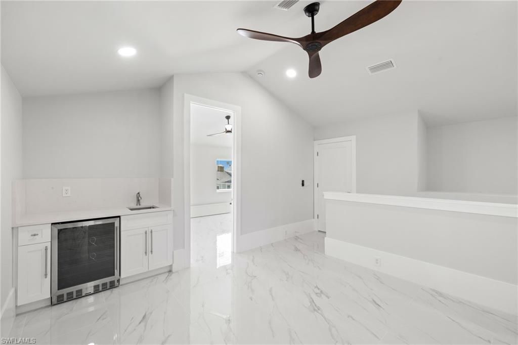 137 Hibiscus Dr, Fort Myers Beach, FL 33931 Photo
