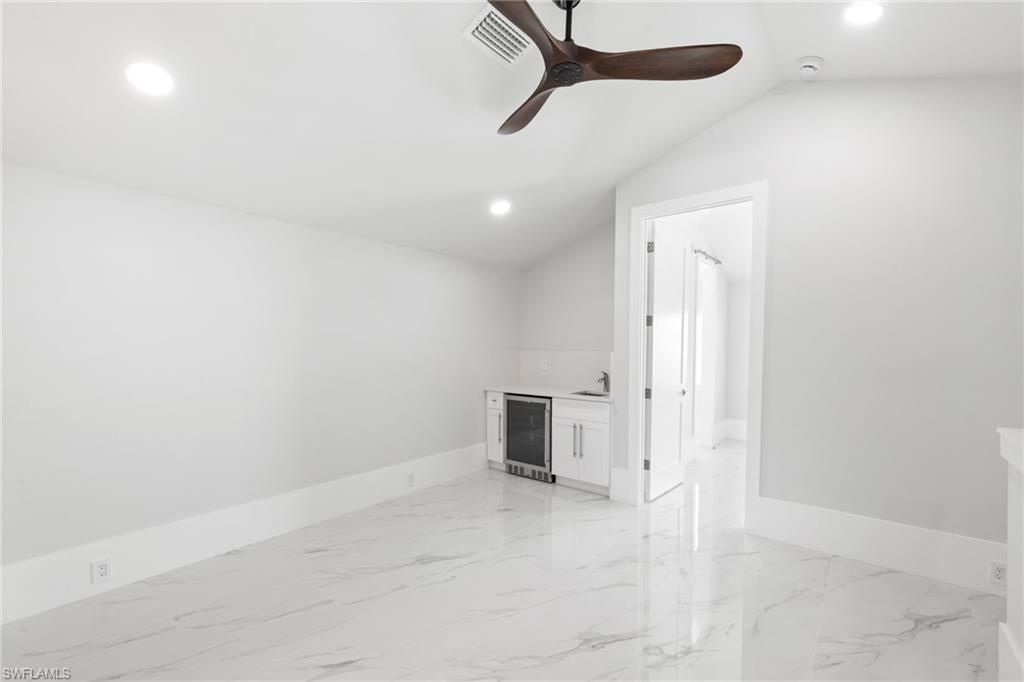 137 Hibiscus Dr, Fort Myers Beach, FL 33931 Photo