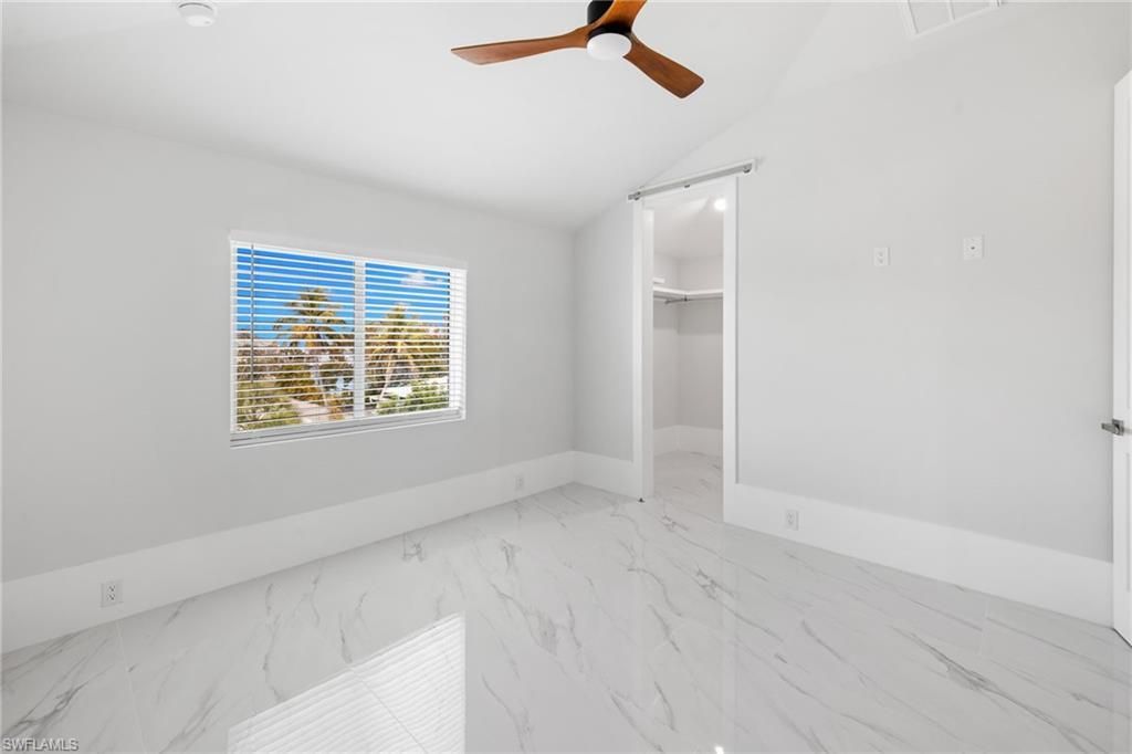 137 Hibiscus Dr, Fort Myers Beach, FL 33931 Photo