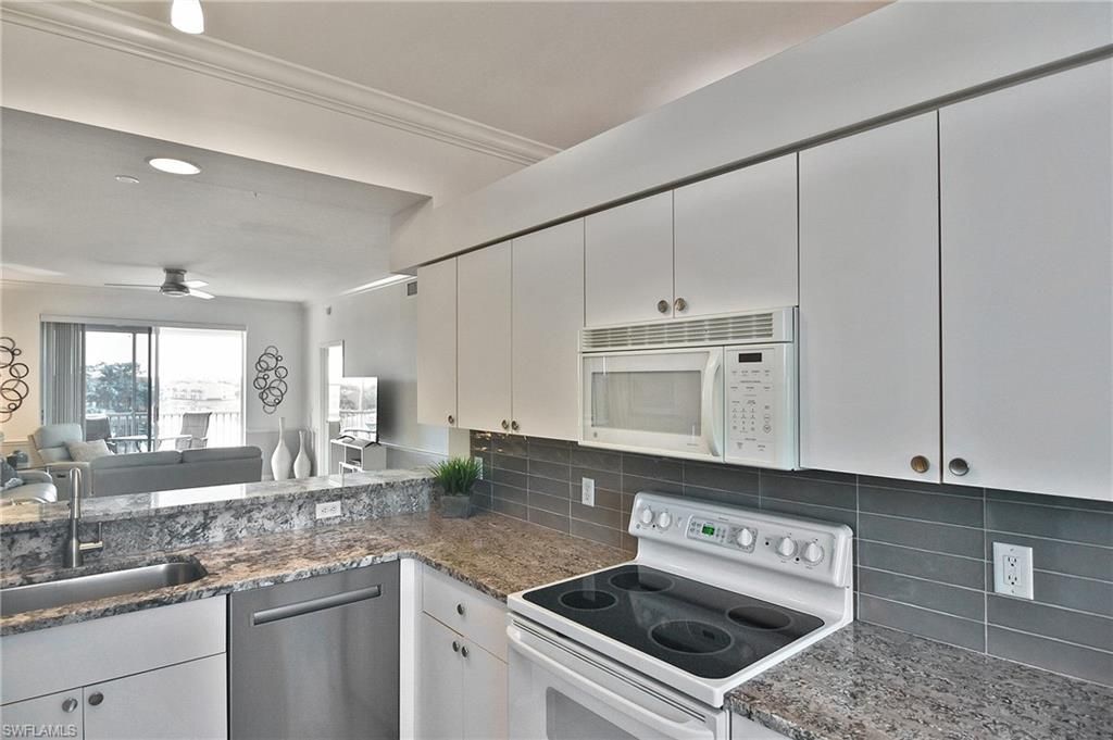 10275 Bismark Palm Way, Unit 1143, Fort Myers, FL 33966 Photo