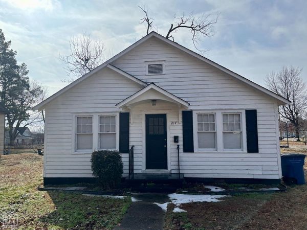 217 W 3rd Street W, Rector, AR 72461