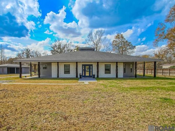 7167 Donaldson Dr, Gonzales, LA 70737