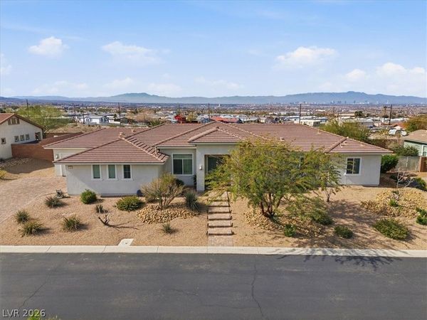 428 Emily Crossing Court, Henderson, NV 89015