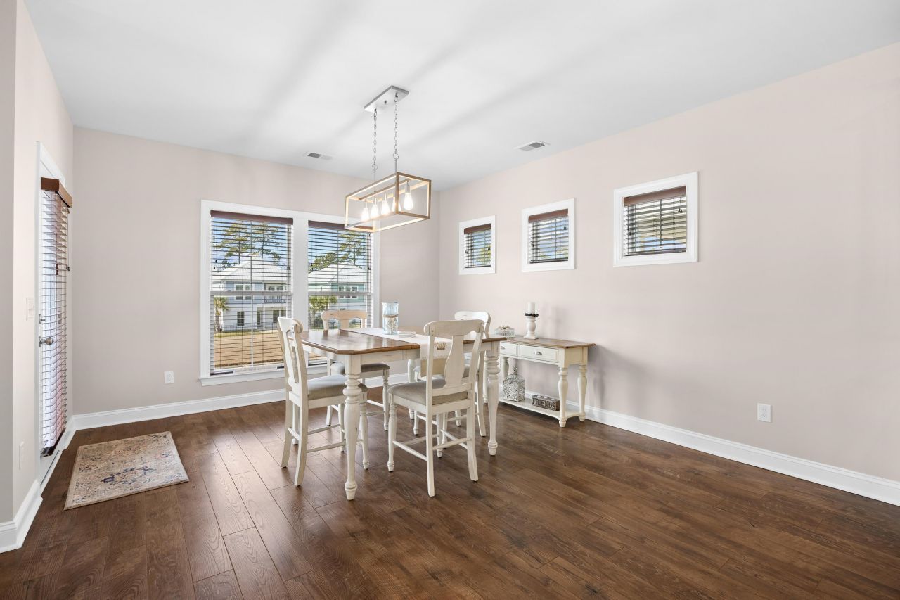 527 Chanted Dr. Photo 11