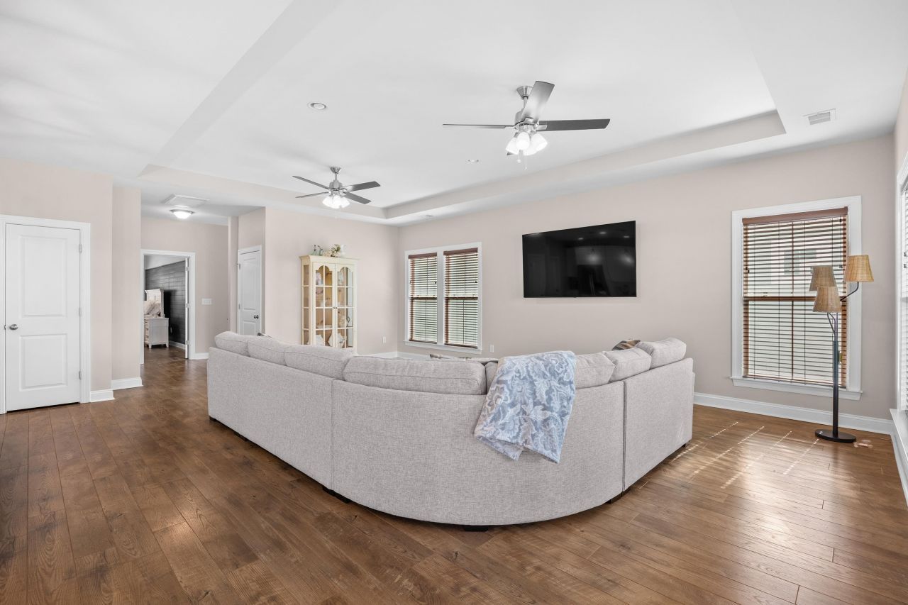 527 Chanted Dr. Photo 12