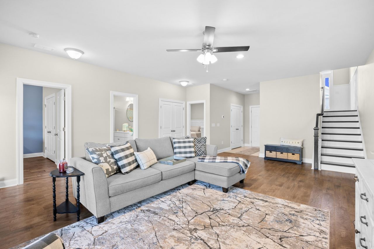 527 Chanted Dr. Photo 22