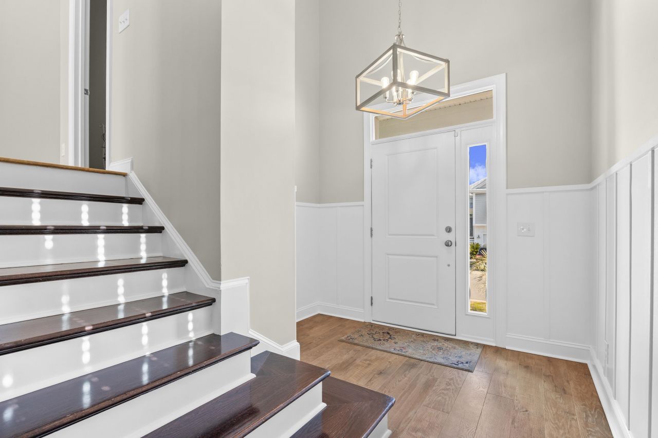 527 Chanted Dr. Photo 4