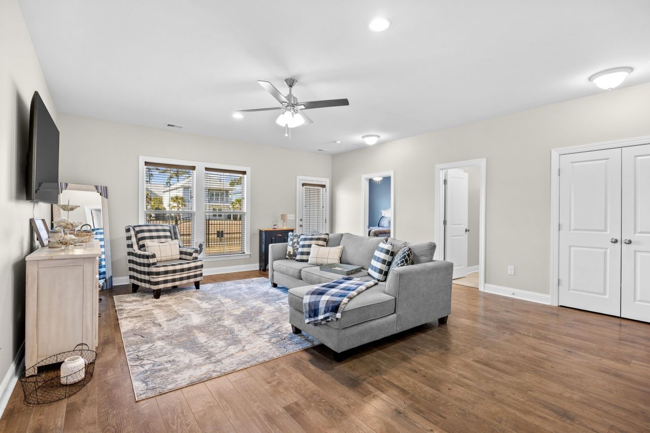 527 Chanted Dr. Photo 6