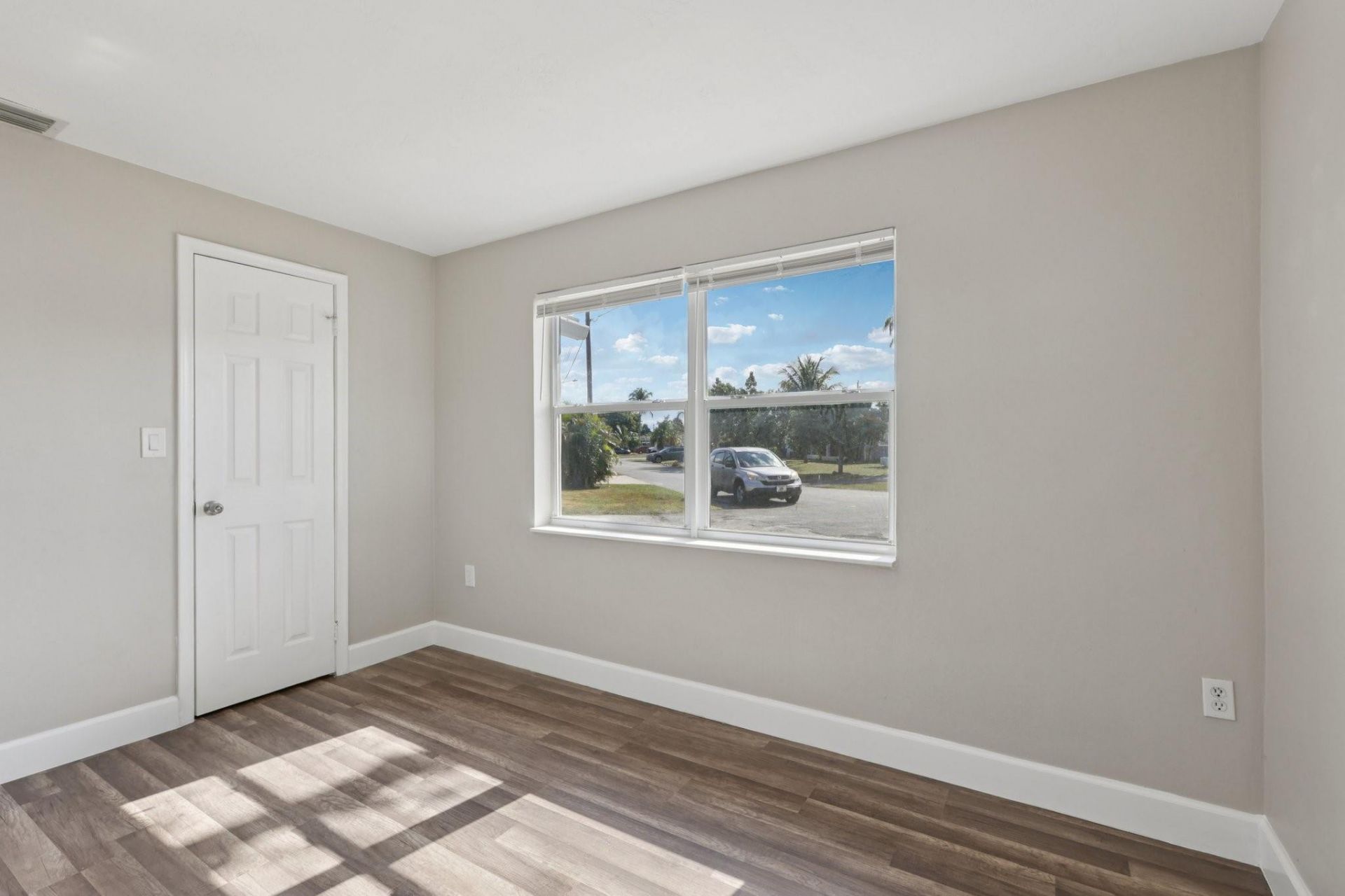 6901 NW 28th Street, Sunrise, FL 33313 Photo