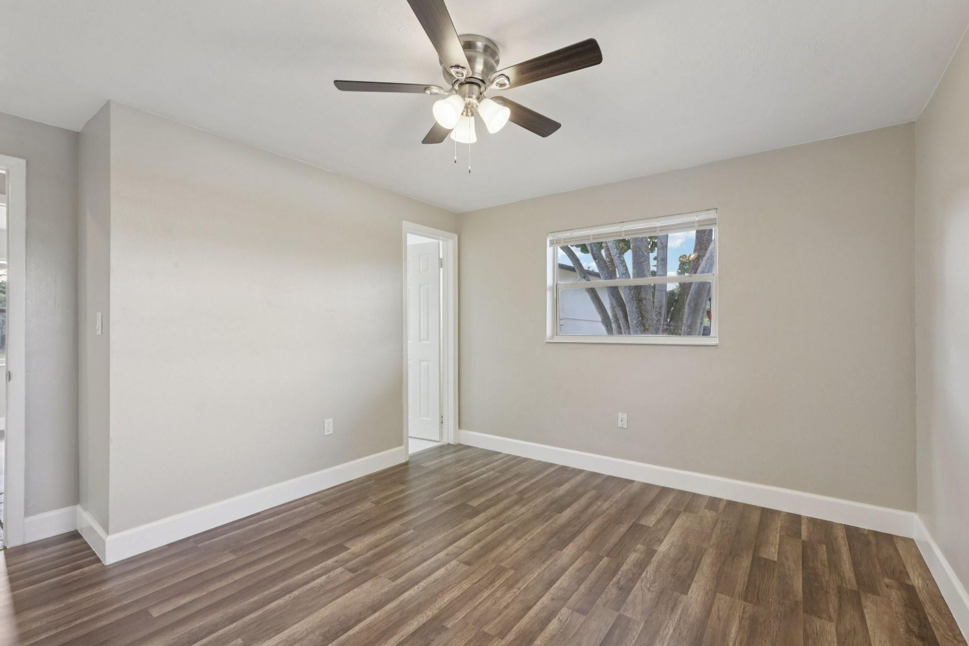 6901 NW 28th Street, Sunrise, FL 33313 Photo